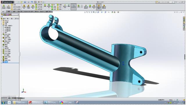 用SolidWorks建模的管件，对于经常画图的人来说，此图一点都不难